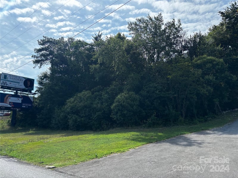 6022 Wilkinson Blvd, Belmont, NC 28012