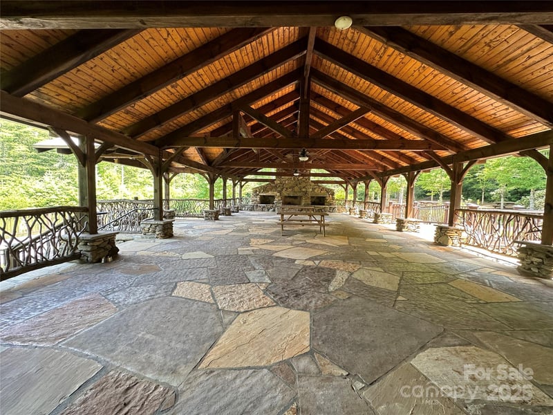 67 Peppervine Cir, Rosman, NC 28772