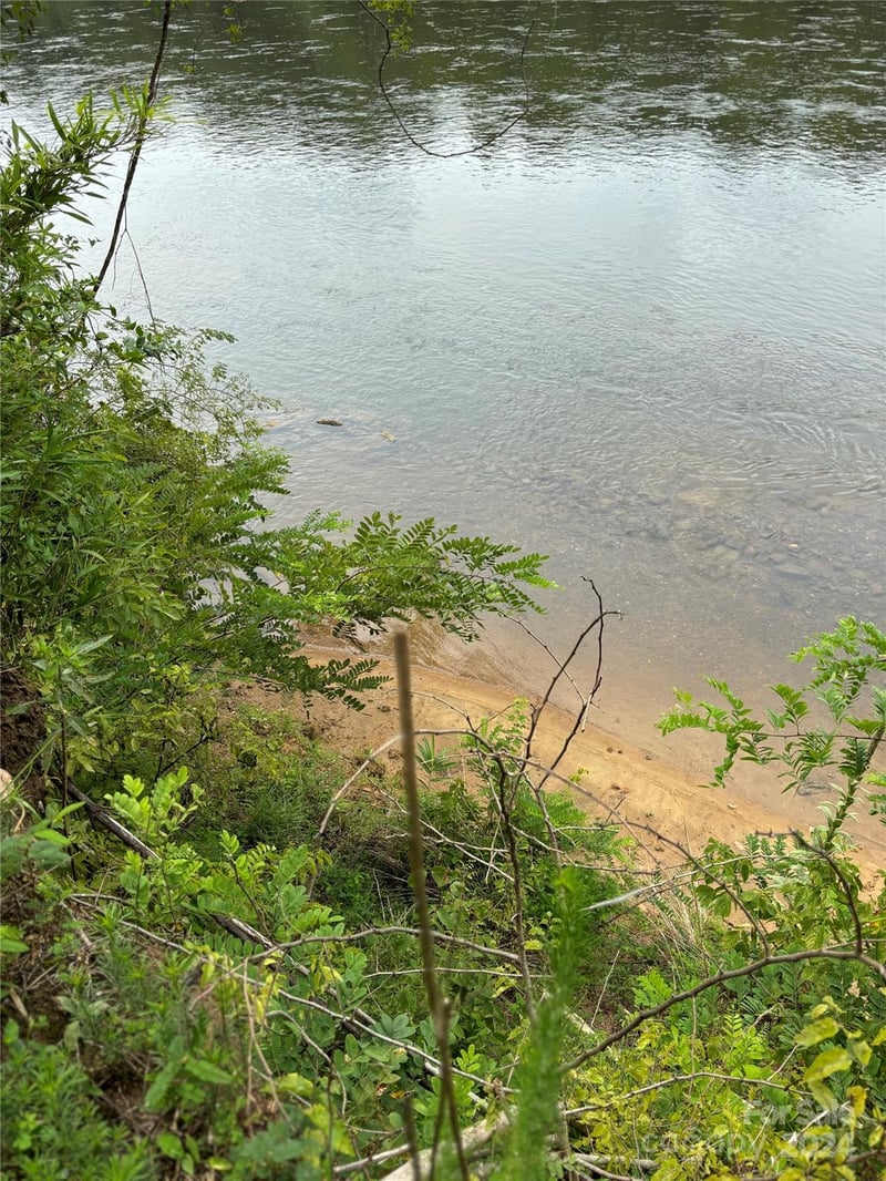 551 Lookout Dam Rd, Statesville, NC 28625