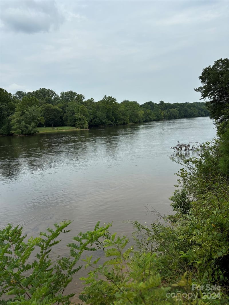 551 Lookout Dam Rd, Statesville, NC 28625