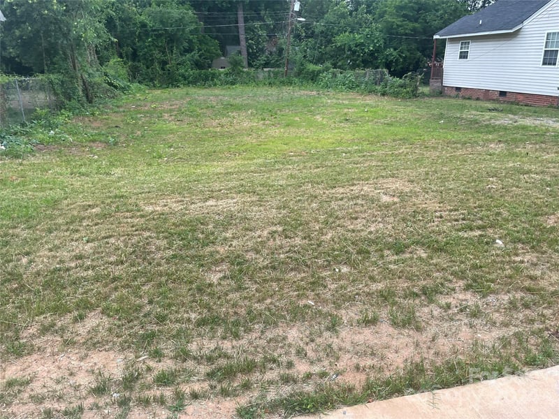 1615 Beatties Ford Rd, Charlotte, NC 28216