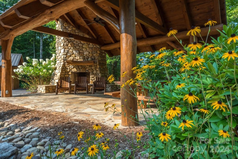 65 Dockside Dr #2, Nebo, NC 28761