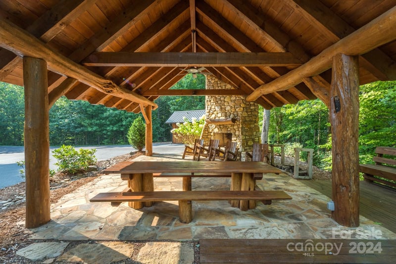 65 Dockside Dr #2, Nebo, NC 28761