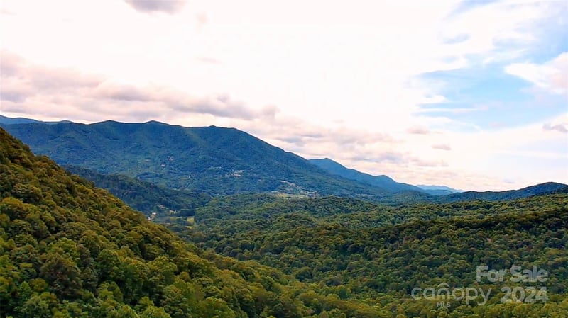 0000 Silverleaf Cir, Waynesville, NC 28786