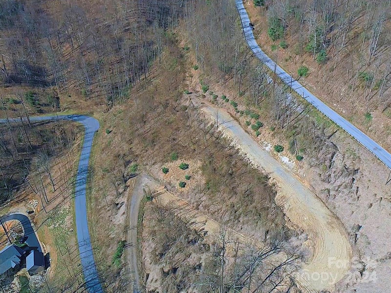 9999 Falkirk Way, Zirconia, NC 28790