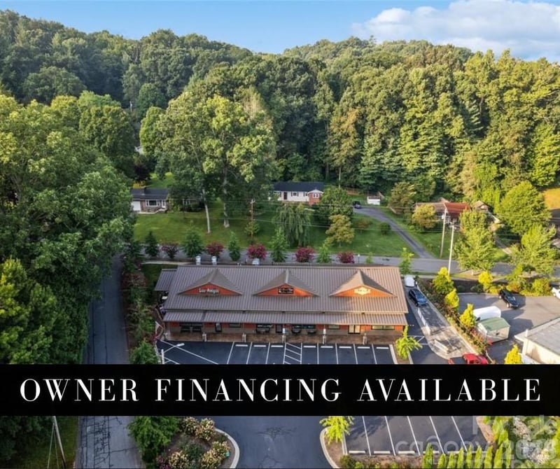 62 Overbrook Dr, Waynesville, NC 28786