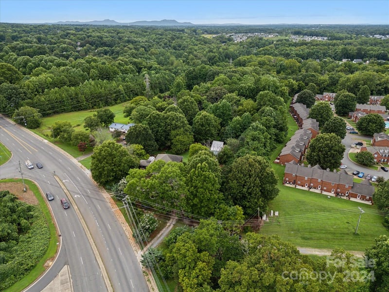 1820 Hoffman Rd, Gastonia, NC 28054