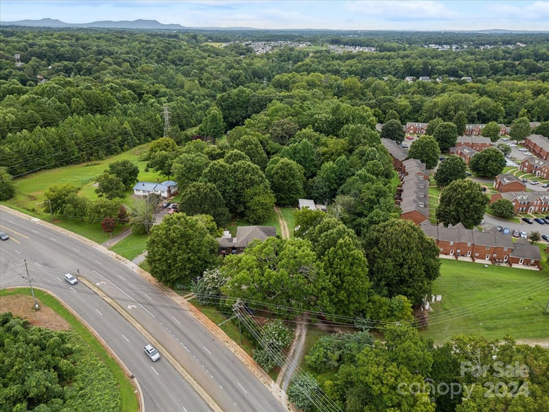 1820 Hoffman Rd, Gastonia, NC 28054