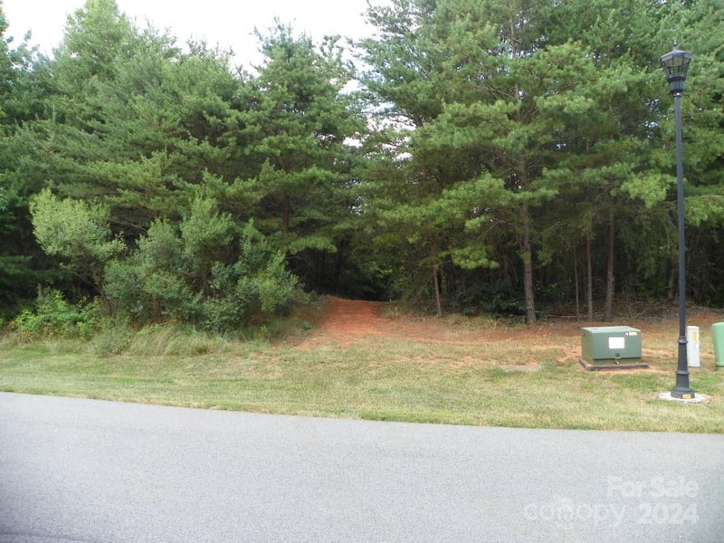 287 Badin View Dr, New London, NC 28127
