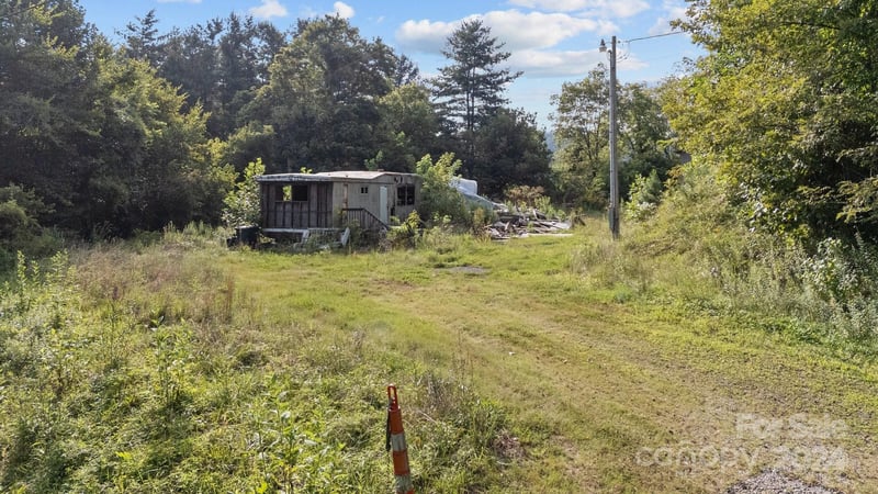 115 Juniper Dr, Marshall, NC 28753