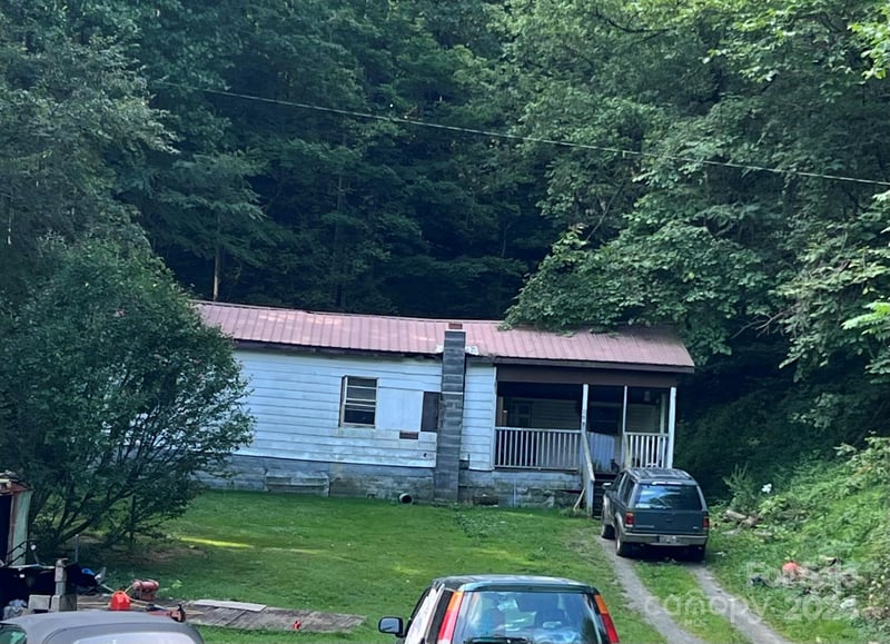 115 Juniper Dr, Marshall, NC 28753