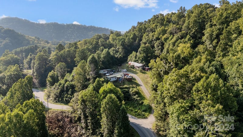 47 Denny Ln, Marshall, NC 28753