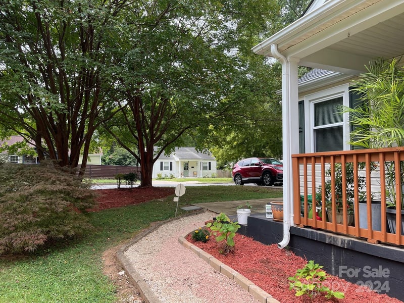 3329 Draper Ave, Charlotte, NC 28205