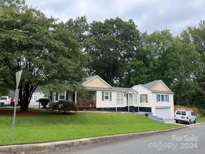3329 Draper Ave, Charlotte, NC 28205