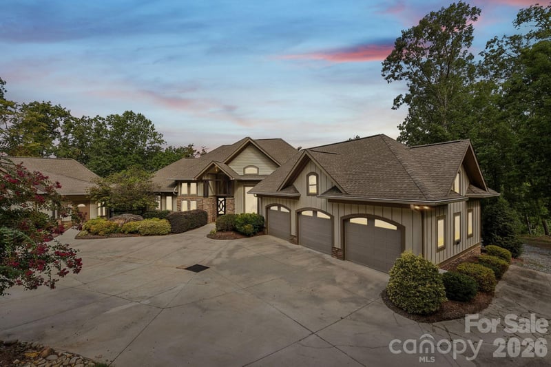 1430 Rocky Cove Ln, Denton, NC 27239