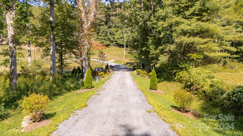 Clear Creek Dr #15, Spruce Pine, NC 28777