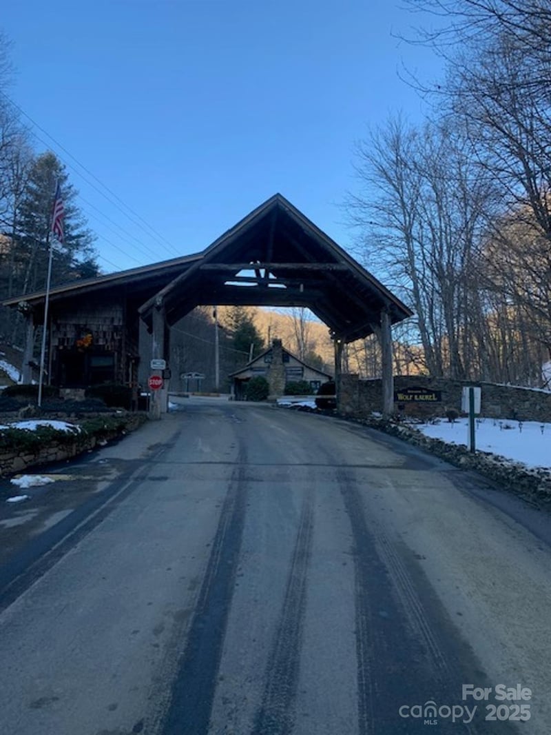 326 Hamlin Ln #57, Mars Hill, NC 28754