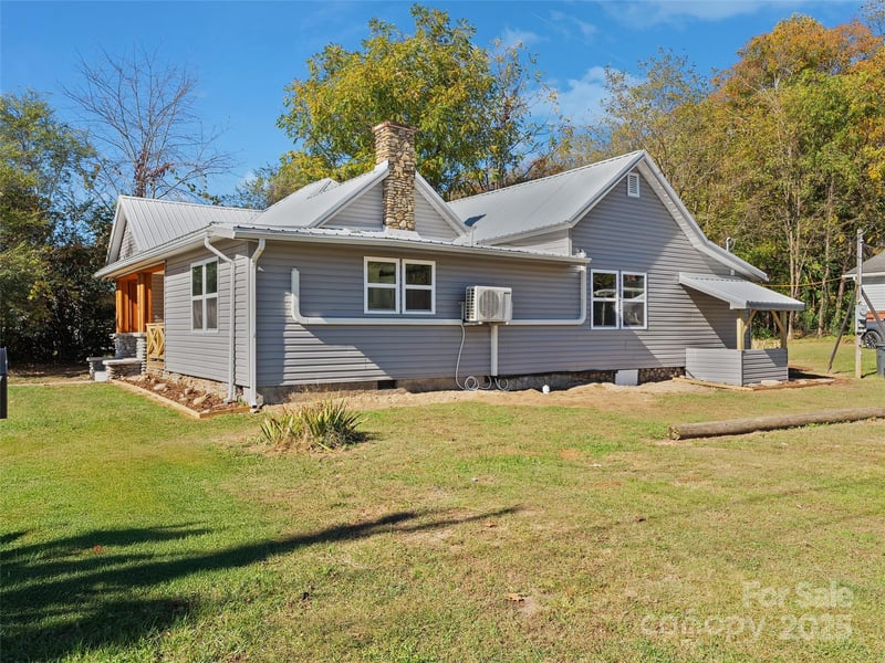 290 Killian St, Waynesville, NC 28786