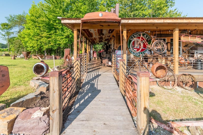 5067 Dixon Blvd, Kings Mountain, NC 28086