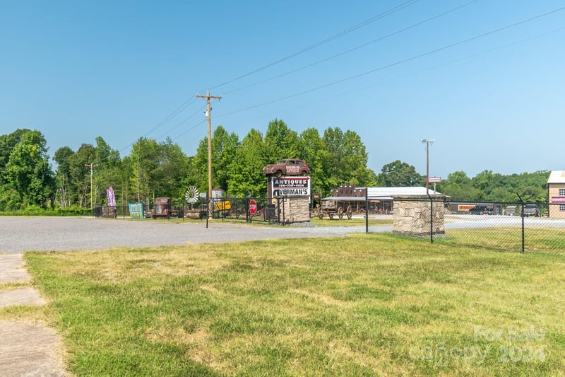 5067 Dixon Blvd, Kings Mountain, NC 28086