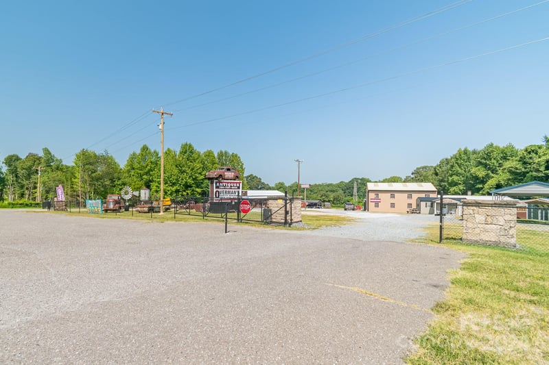 5067 Dixon Blvd, Kings Mountain, NC 28086