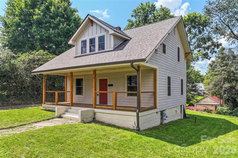22 Pine Grove Ave, Asheville, NC 28801