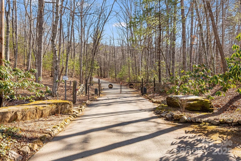 000 Fox Ridge Trl #17, Marion, NC 28752