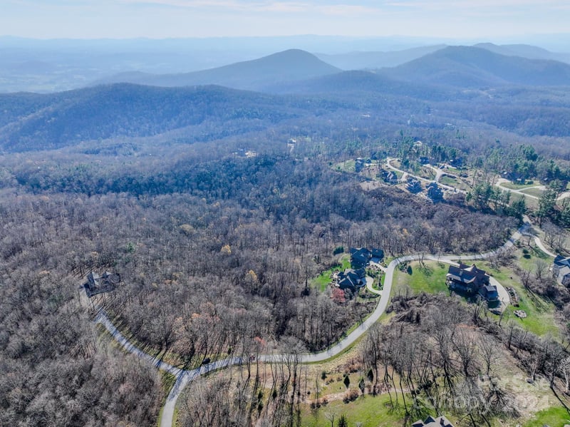 99999 Dancing Bear Dr #53, Hendersonville, NC 28792