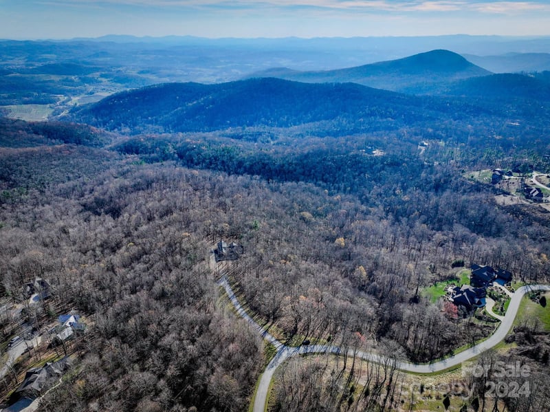99999 Dancing Bear Dr #53, Hendersonville, NC 28792