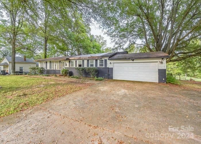 519 Mulberry St, Cherryville, NC 28021
