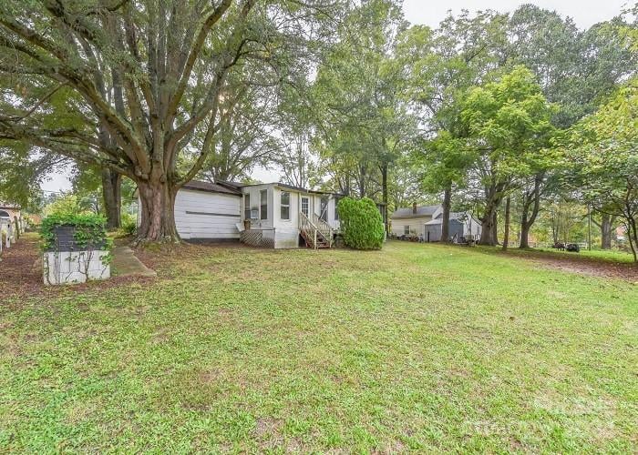 519 Mulberry St, Cherryville, NC 28021