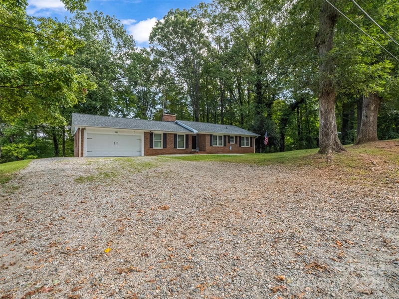 263 Blanton St, Columbus, NC 28722
