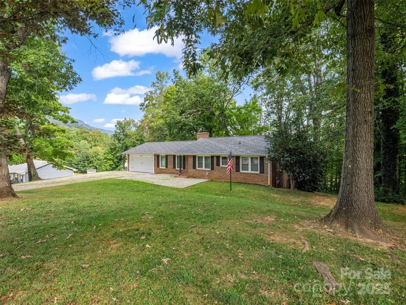 263 Blanton St, Columbus, NC 28722