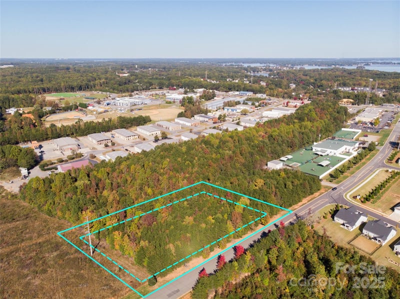000 Natalie Commons Dr, Denver, NC 28037