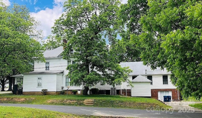 115 Pearl St, Troy, NC 27371