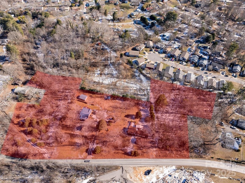 215 Bear Creek Rd, Asheville, NC 28806