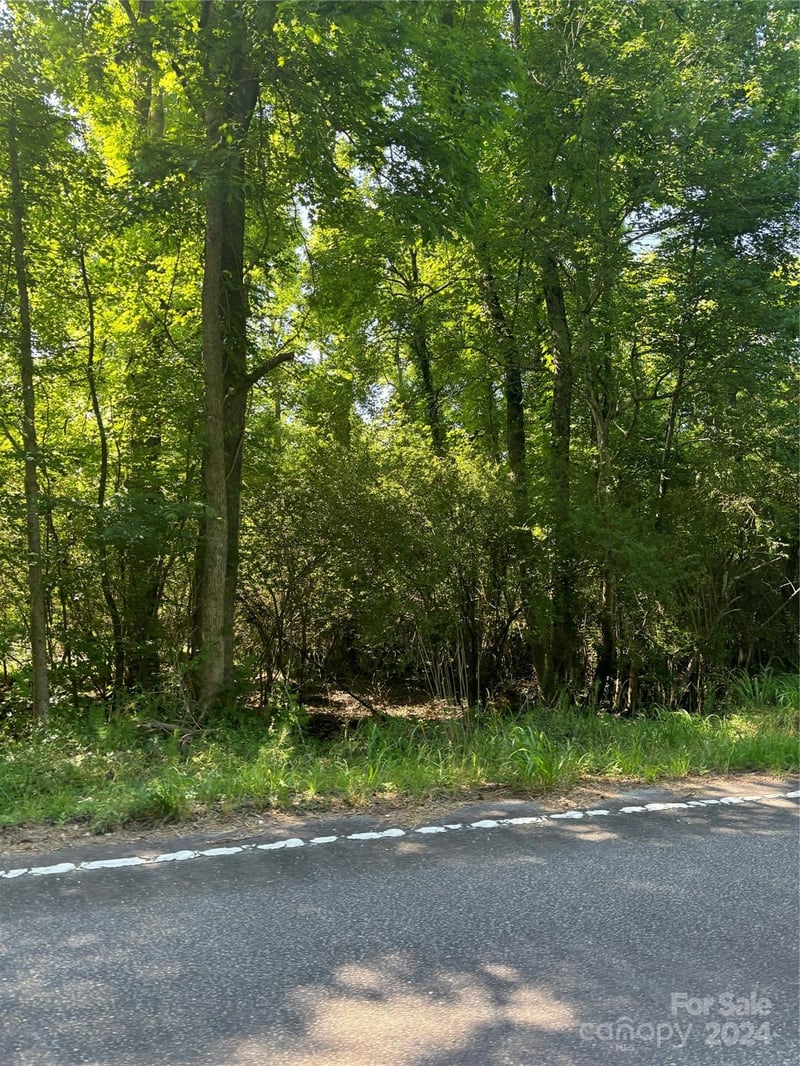 000 Columbus Rd #8, Rembert, SC 29128