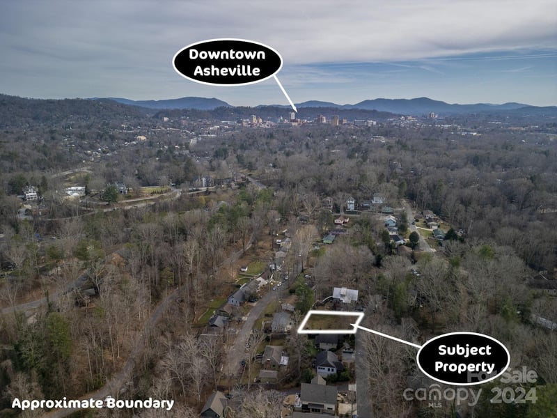 26 Hibriten Dr, Asheville, NC 28801