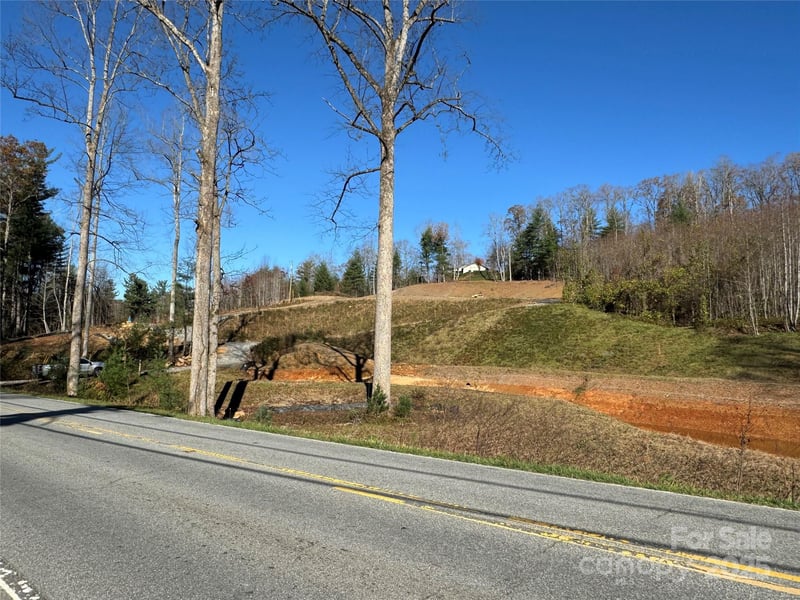 3200 Greenville Hw, Flat Rock, NC 28731