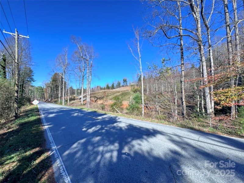 3200 Greenville Hw, Flat Rock, NC 28731