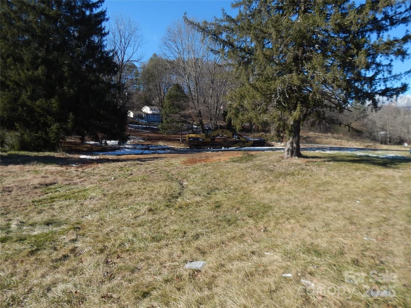 9 Chaparral Dr, Sylva, NC 28779