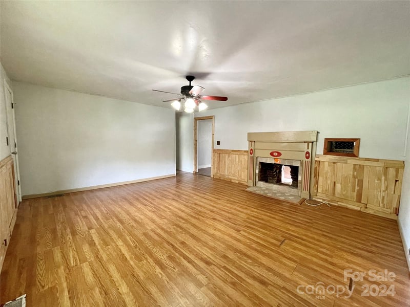 142 Swink St, Concord, NC 28027