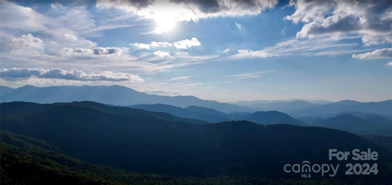 Arrowhead Ridge Rd, Spruce Pine, NC 28777