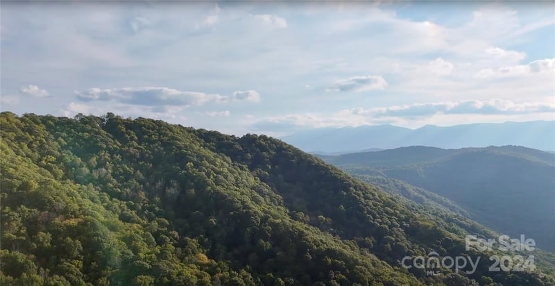 Arrowhead Ridge Rd, Spruce Pine, NC 28777