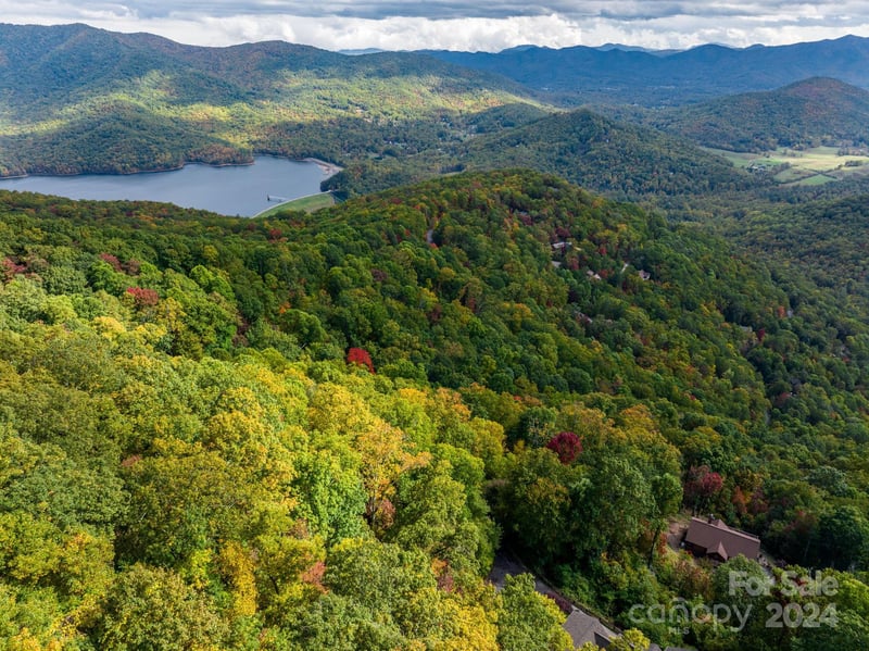 26 Wedgewood Ter, Black Mountain, NC 28711