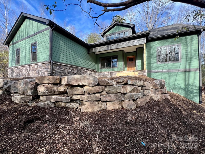 397 Soquili Dr, Brevard, NC 28712