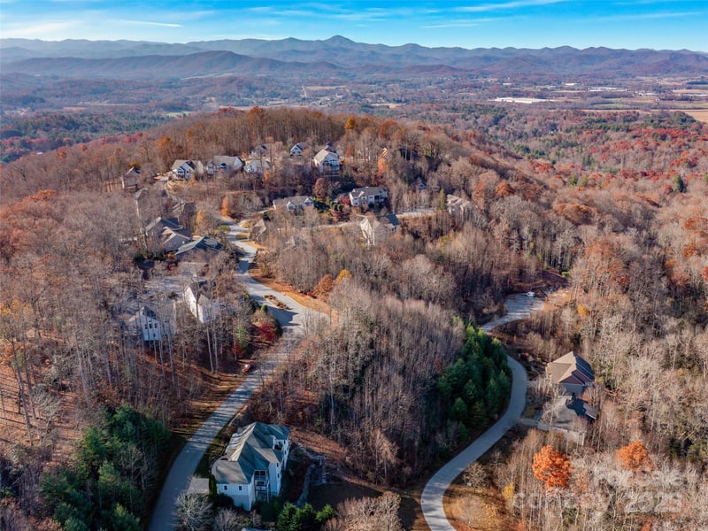 99999 Bay Laurel Ln, Hendersonville, NC 28791