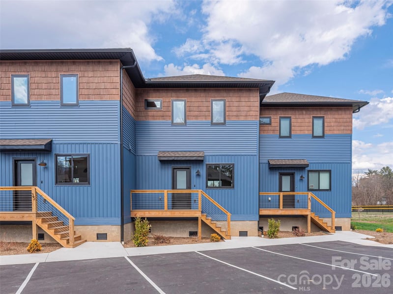 41 Leap Frog Pk, Waynesville, NC 28786