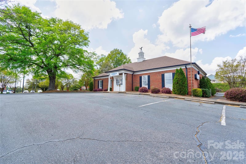824 Dekalb St, Shelby, NC 28150