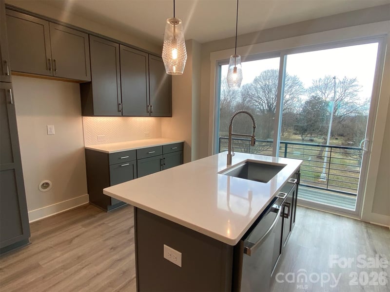 938 Callahan St #EQX1771, Charlotte, NC 28206